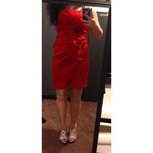 Sequin Hearts Red short size 9 Floral dress